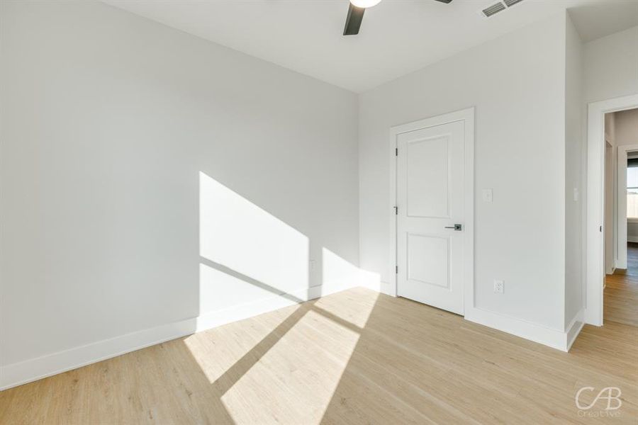 Spacious, unfurnished interior of a new home in , Abilene (Image 23).