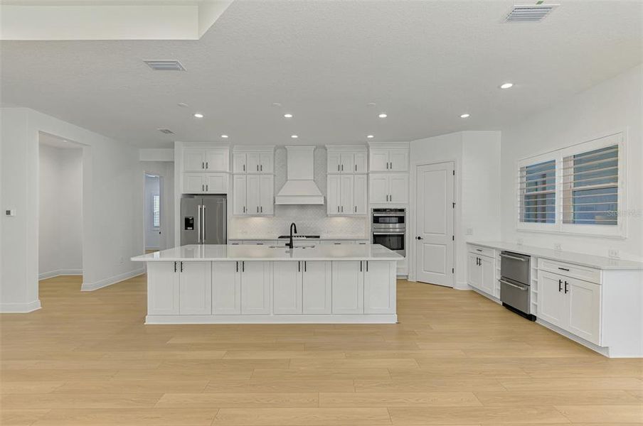 Furnished interior view inside a new home in , Venice (Image 16).