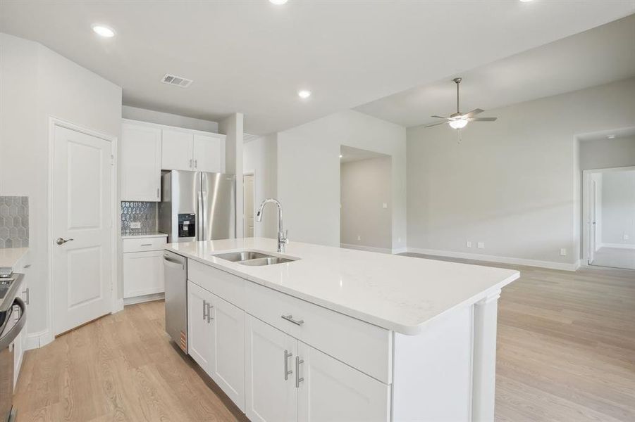 Photo is not of the actual home, but is an inspirational photo of builder’s model home and may depict options, furnishings, and/or decorator features that are not included. Photo is not of the actual home, but is an inspirational photo of builder’s model home and may depict options, furnishings, and/or decorator features that are not included.