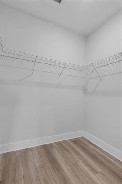 Spacious, unfurnished interior of a new home in Echo Park, Suwanee (Image 11).