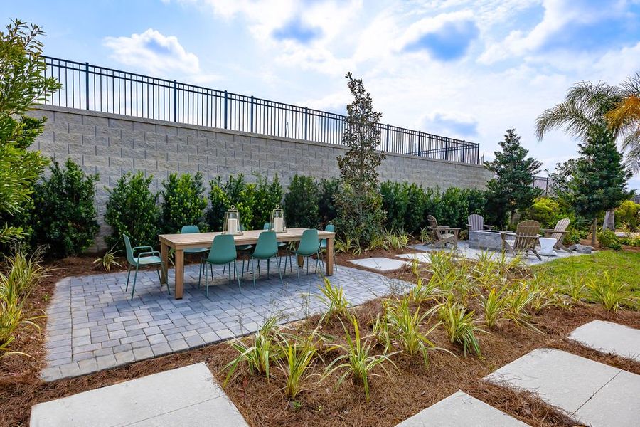 Representative exterior details of a home built from the Sabal by Landsea Homes in Cypress Bluff, Groveland (Image 4).