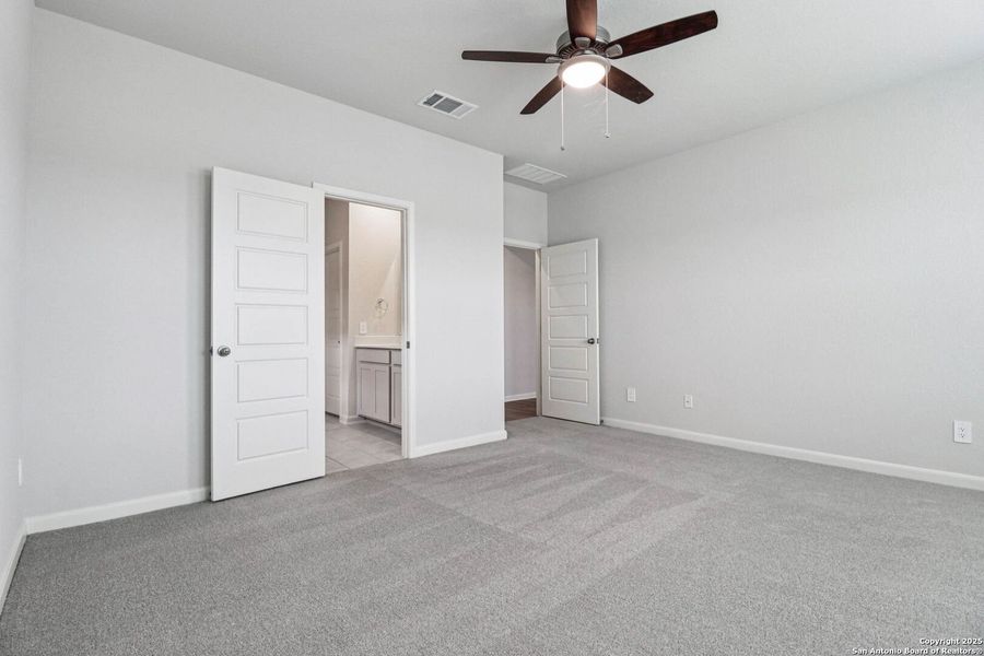 Spacious, unfurnished interior of a new home in Sagebrooke - Premier Series, San Antonio (Image 18). Spacious, unfurnished interior of a new home in Sagebrooke - Premier Series, San Antonio (Image 18).