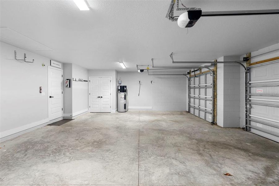 Spacious, unfurnished interior of a new home in , Deland (Image 16). Spacious, unfurnished interior of a new home in , Deland (Image 16).