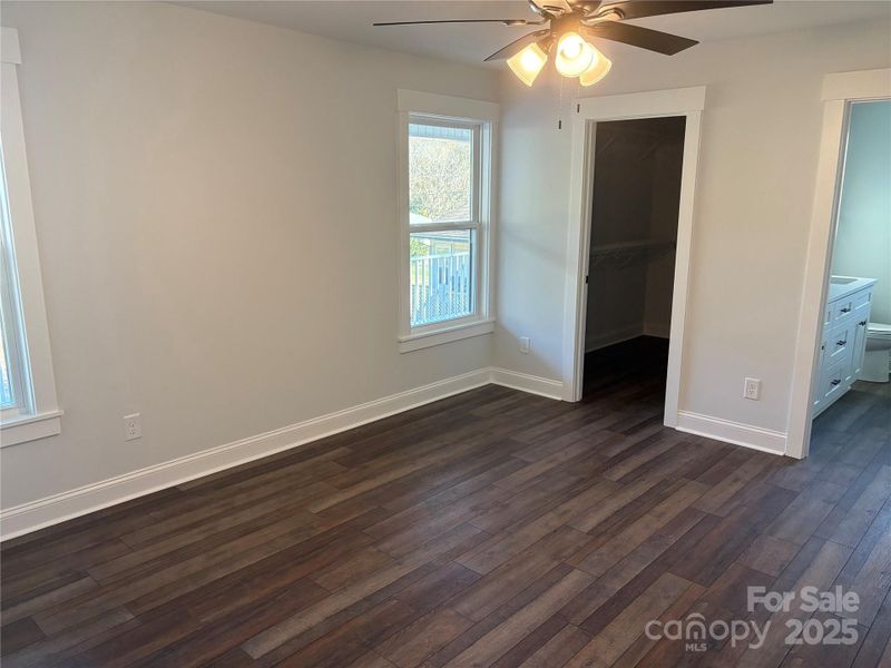 Spacious, unfurnished interior of a new home in , Kannapolis (Image 18).