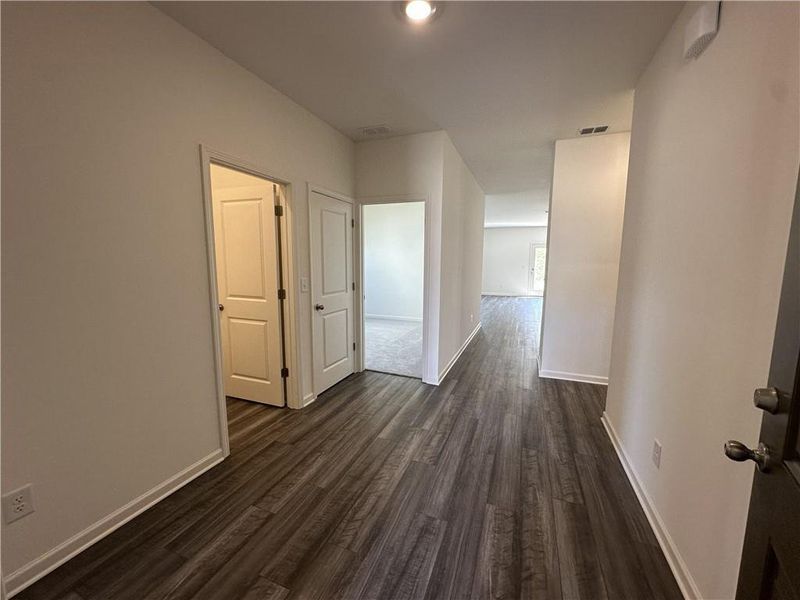 Spacious, unfurnished interior of a new home in Crescent Pointe, Carrollton (Image 12). Spacious, unfurnished interior of a new home in Crescent Pointe, Carrollton (Image 12).
