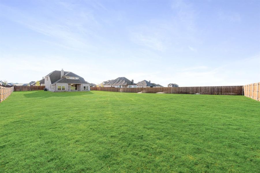Image 36 of a home in Coyote Crossing.