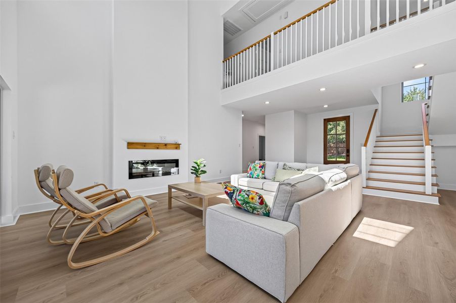 Furnished interior view inside a new home in , Conroe (Image 8).