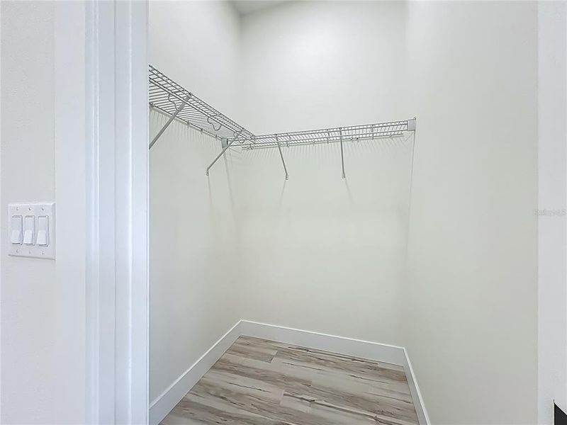 3RD BEDROOM WALK-IN CLOSET 3RD BEDROOM WALK-IN CLOSET