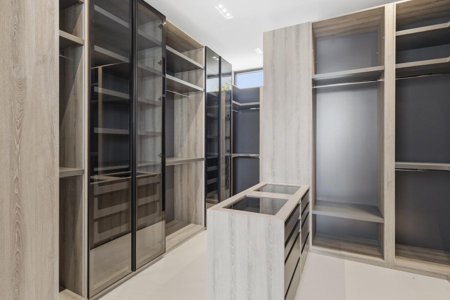 Her Closet Her Closet