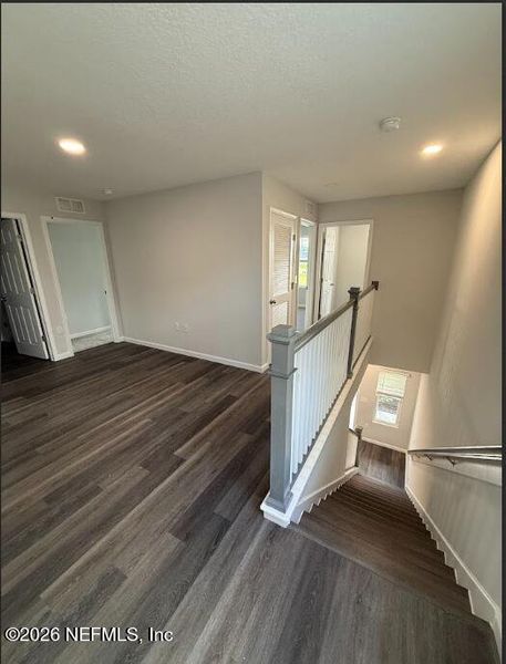 Spacious, unfurnished interior of a new home in , Jacksonville (Image 13).