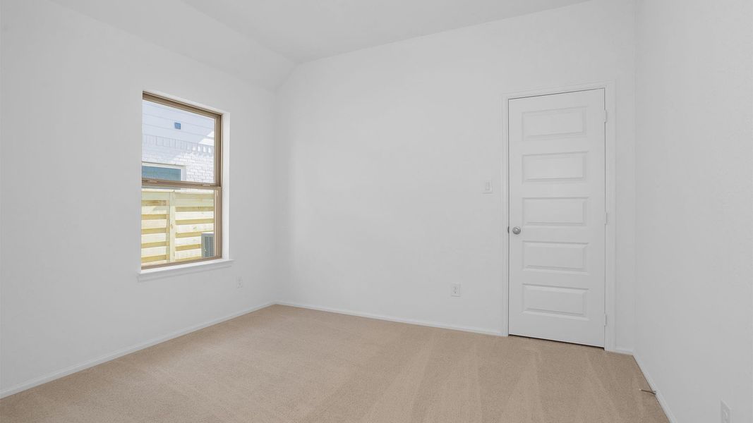 Spacious, unfurnished interior of a new home in Austin Point, Richmond (Image 10).