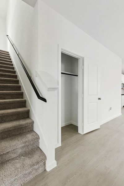 Spacious, unfurnished interior of a new home in Windcress, Cove (Image 25).