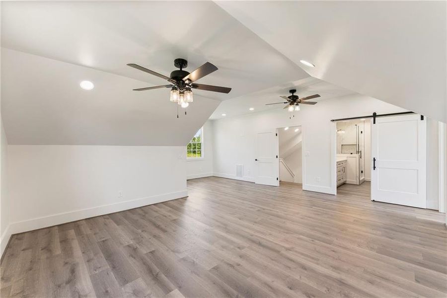 Spacious, unfurnished interior of a new home in , Clermont (Image 93). Spacious, unfurnished interior of a new home in , Clermont (Image 93).