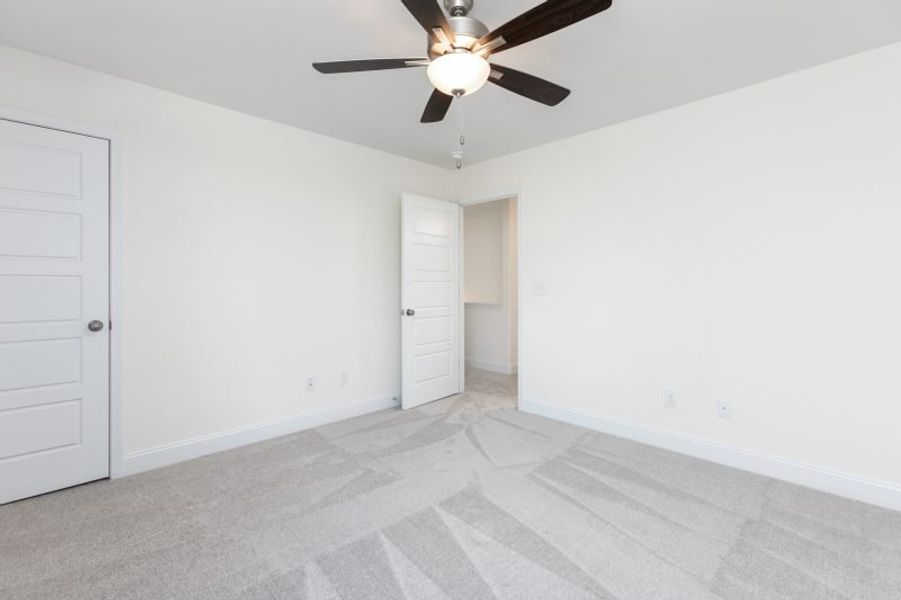 Spacious, unfurnished interior of a new home in Avondale, Greensboro (Image 63).