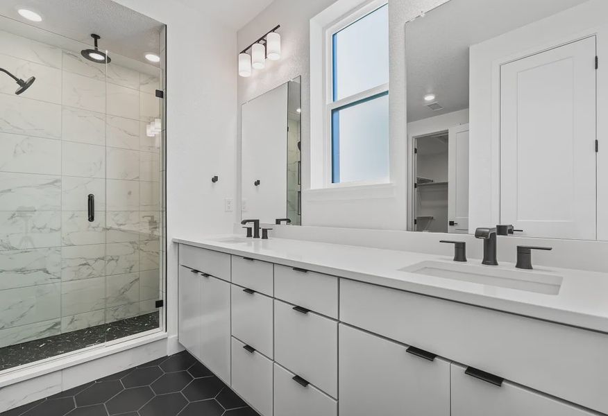 Homesite 322 Primary Bath - 11 of 12