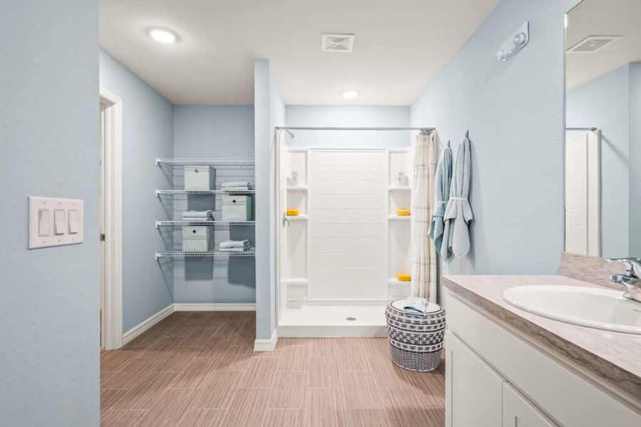 Representative furnished interior of a home built from the Majestic by Holiday Builders in Port St Lucie, Port St. Lucie (Image 24).