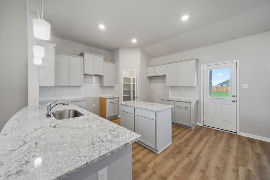 210 Valley Ranch Trail - Grant - Kitchen