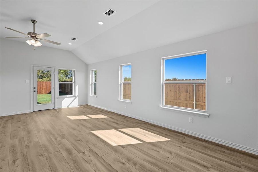 Spacious, unfurnished interior of a new home in The Oaks, Red Oak (Image 28). Spacious, unfurnished interior of a new home in The Oaks, Red Oak (Image 28).