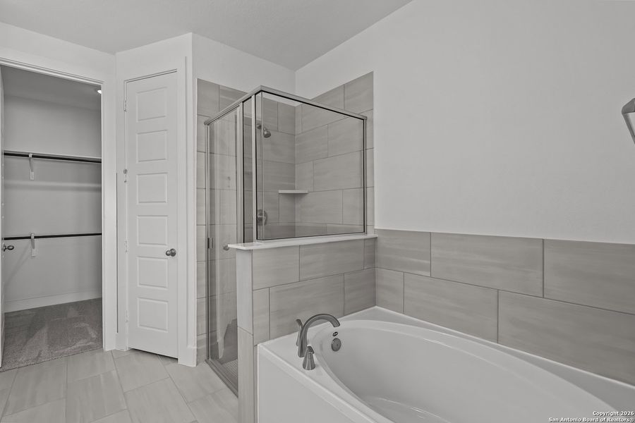 Furnished interior view inside a new home in Mayfair 50', New Braunfels (Image 18).