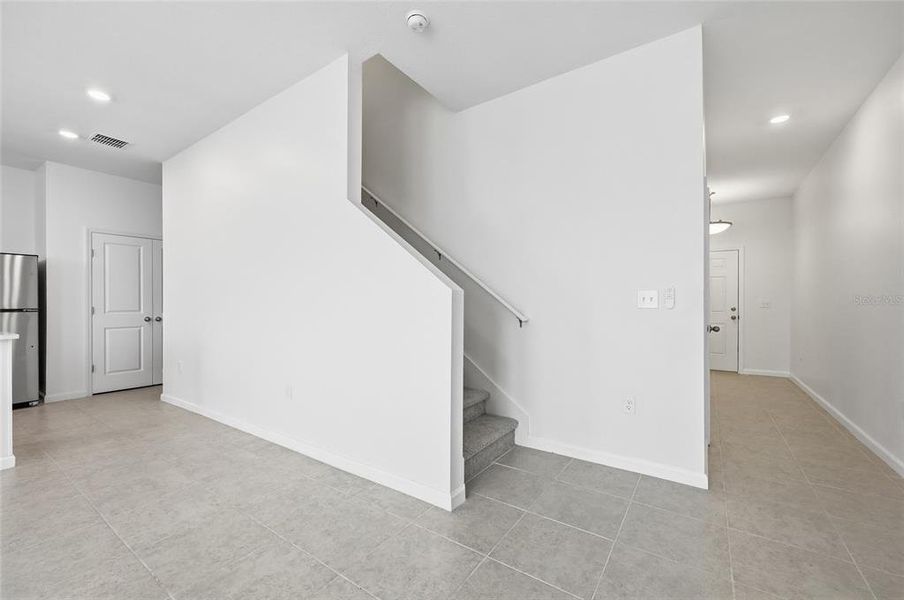 Spacious, unfurnished interior of a new home in , Lake Hamilton (Image 21). Spacious, unfurnished interior of a new home in , Lake Hamilton (Image 21).
