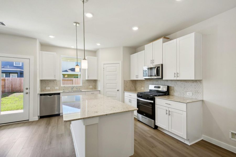 Photo is not of the actual home, but is an inspirational photo of builder’s model home and may depict options, furnishings, and/or decorator features that are not included Photo is not of the actual home, but is an inspirational photo of builder’s model home and may depict options, furnishings, and/or decorator features that are not included