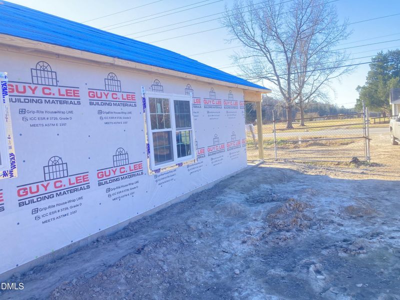 752 Right side view facing street_IMG_50