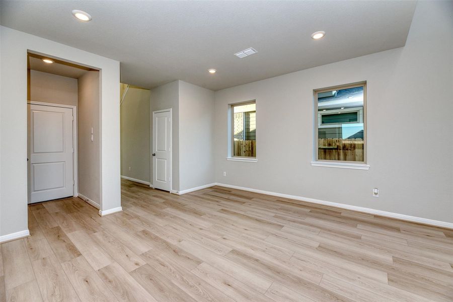 Spacious, unfurnished interior of a new home in Aldeana - Tejas Collection, Bonney (Image 15).