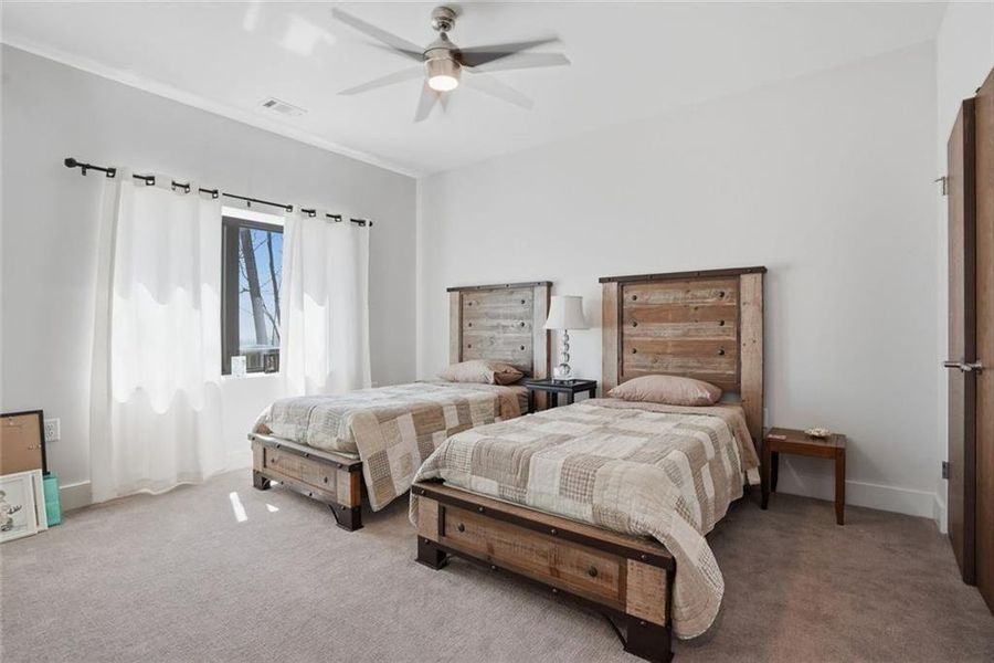 Furnished interior view inside a new home in , Jasper (Image 9).