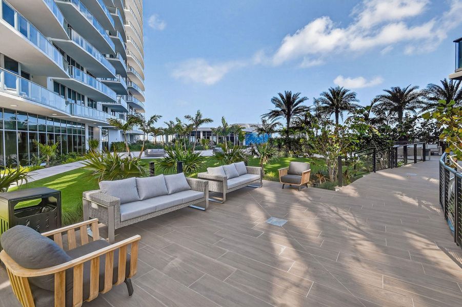 Walkway to Clubhouse