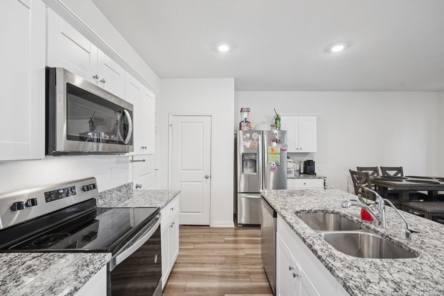Furnished interior view inside a new home in Sutton Farms, San Antonio (Image 20). Furnished interior view inside a new home in Sutton Farms, San Antonio (Image 20).