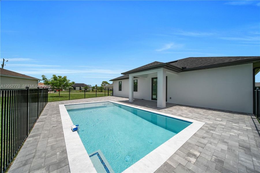 Exterior details and patio area of a home in , Cape Coral (Image 20).