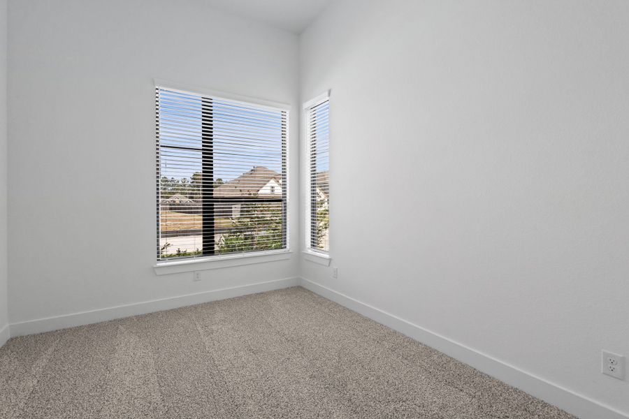 Spacious, unfurnished interior of a new home in Artavia, Conroe (Image 12).