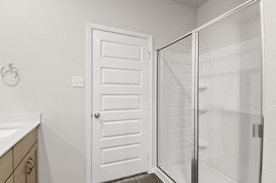 Image 28 of a home in Cloverleaf.