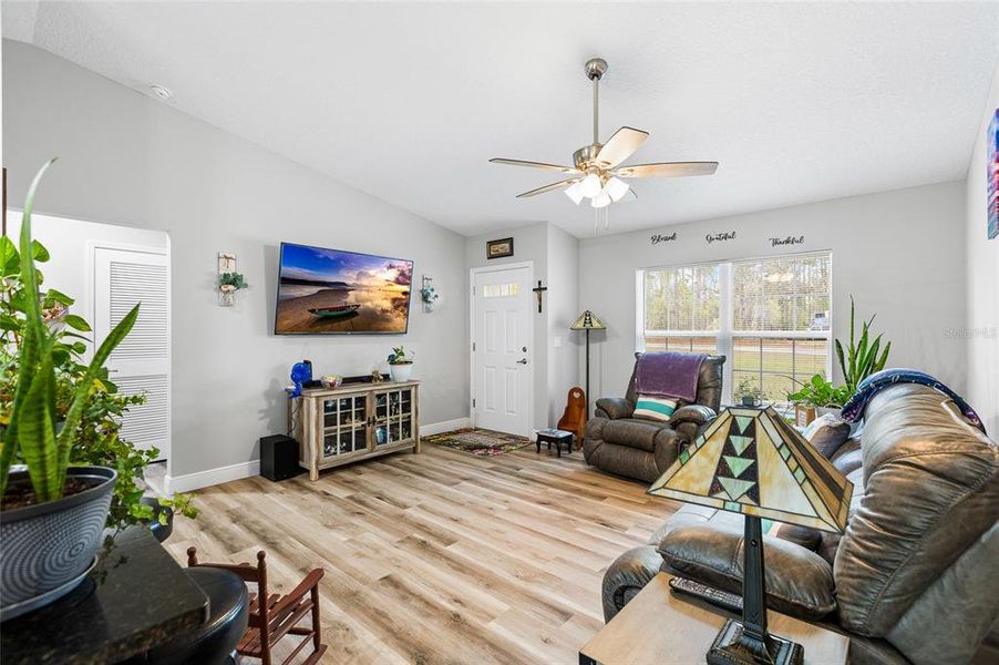 Furnished interior view inside a new home in , Dunnellon (Image 7).
