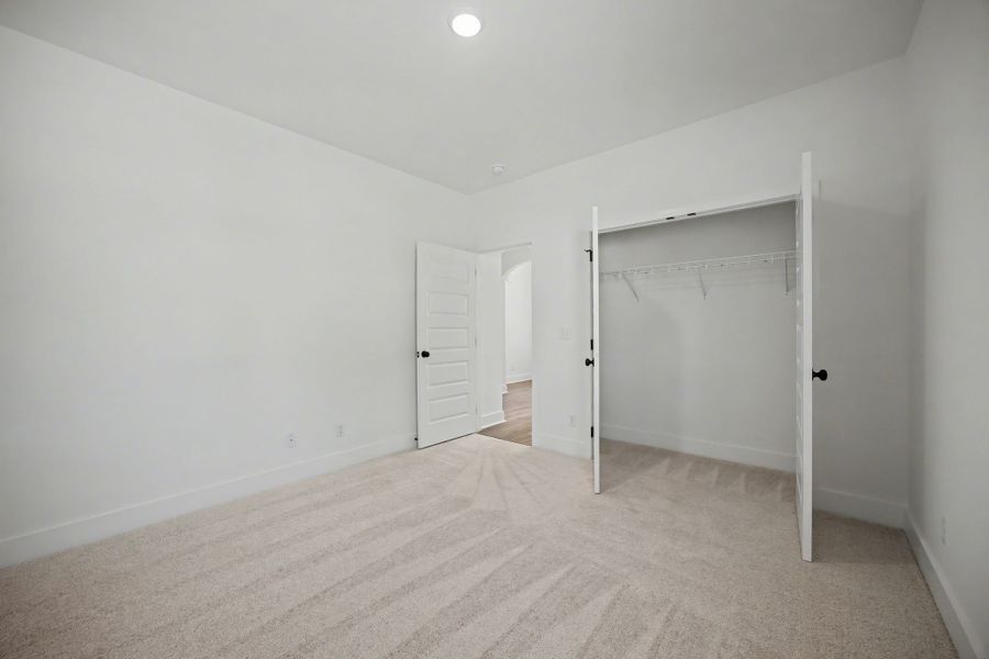 Representative unfurnished interior of a home built from the Devonshire by Parkside Builders in Givens Park, Chattanooga (Image 40).