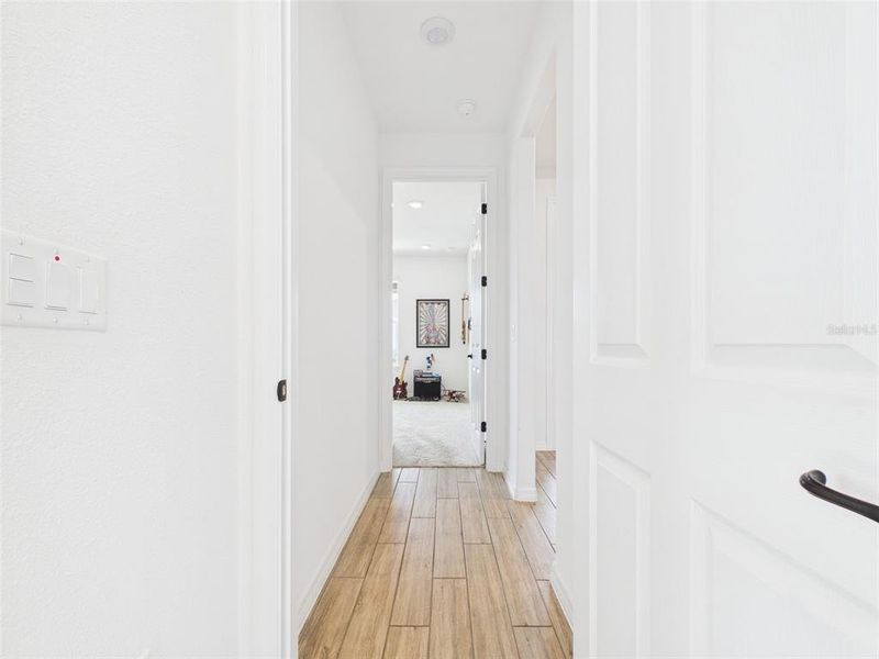 Spacious, unfurnished interior of a new home in , Ocala (Image 23).