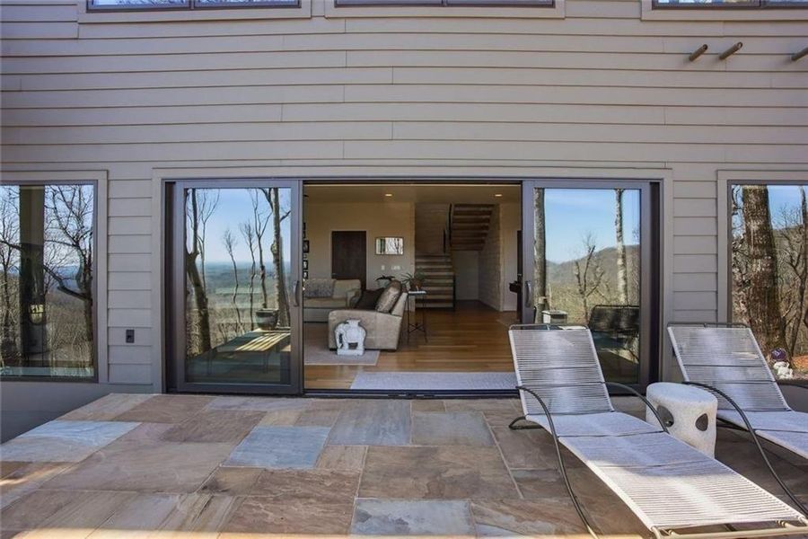 Exterior details and patio area of a home in , Jasper (Image 23).