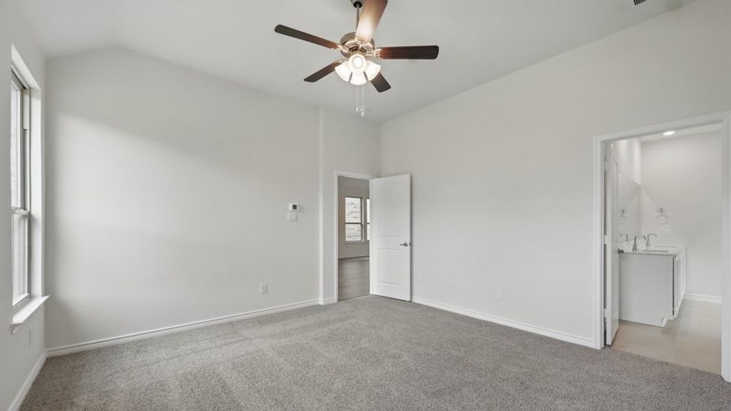 Spacious, unfurnished interior of a new home in Lakewood Trails, Forney (Image 18).