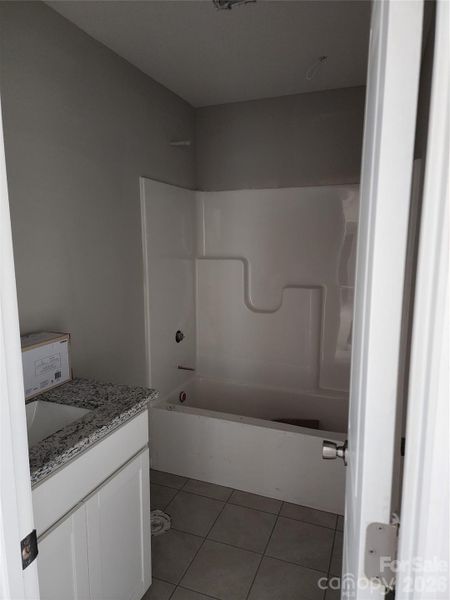 Hall Bath w/ Granite Top, Undermount Sink, Tile Floor