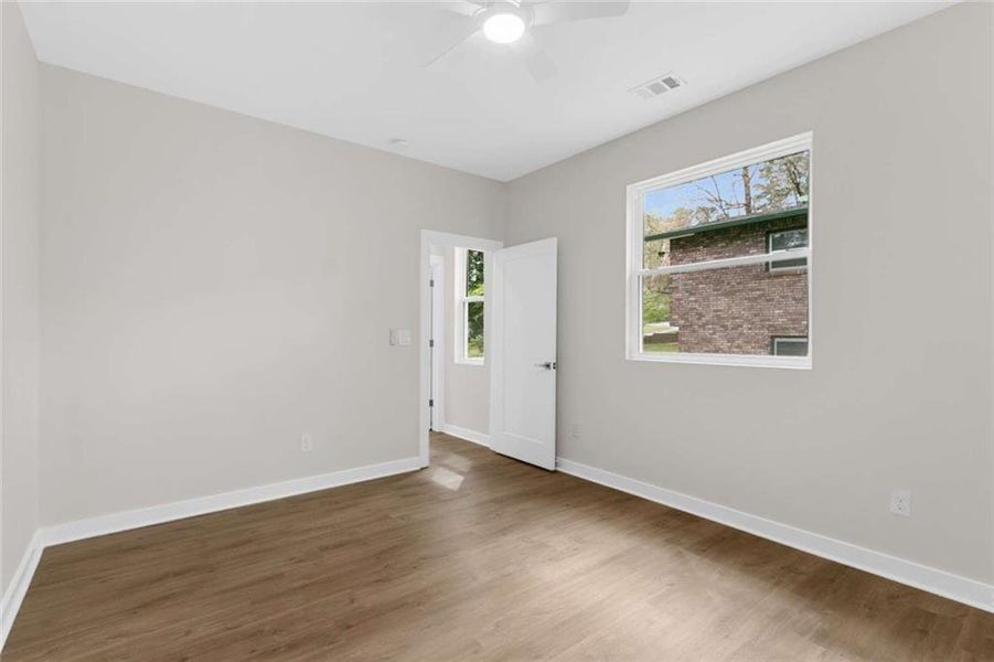 Spacious, unfurnished interior of a new home in , Atlanta (Image 24).