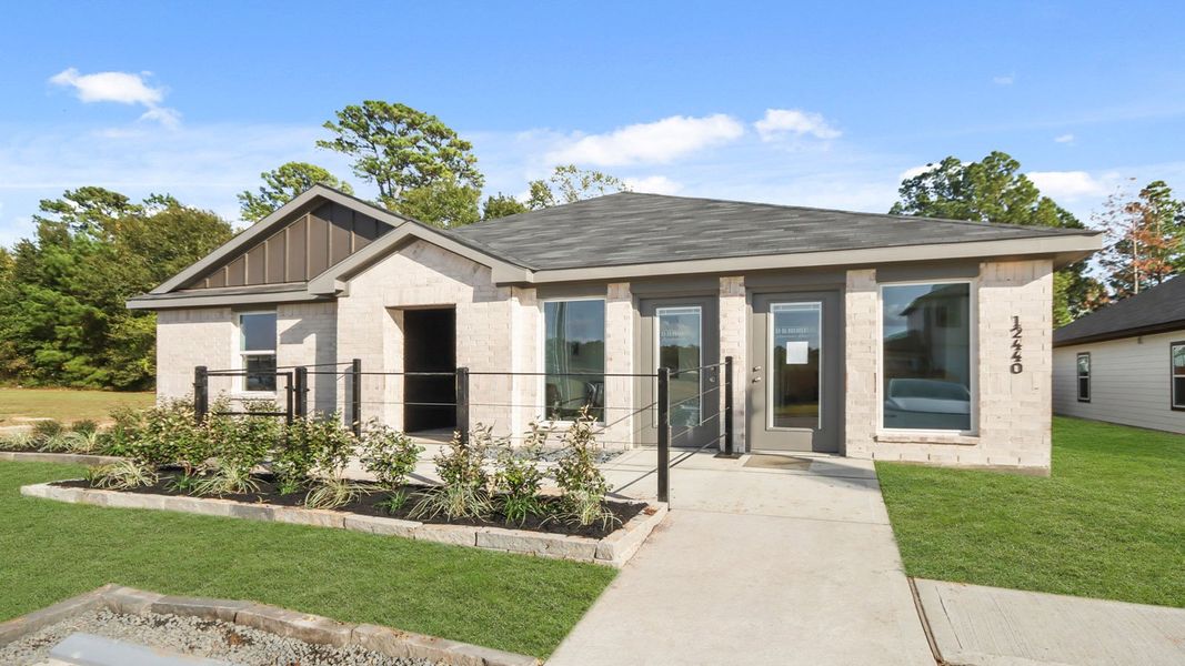 Representative exterior photo of a completed home built from the Austin by D.R. Horton in Lexington Heights, Willis, TX (Image 22).