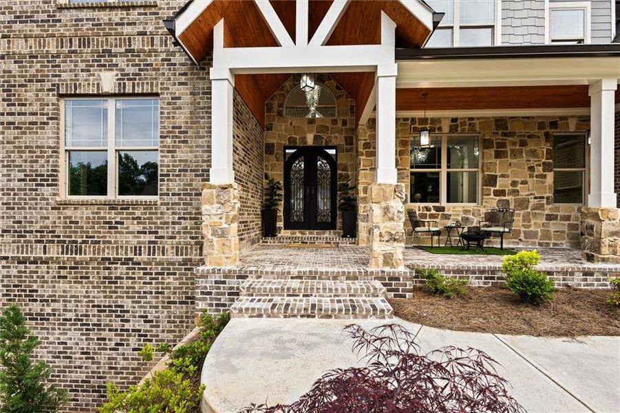 Exterior details and patio area of a home in , Gainesville (Image 28).