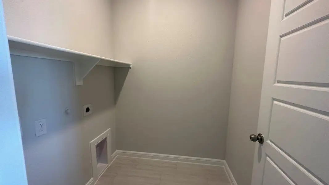 Spacious, unfurnished interior of a new home in Lankford Farms, Cleburne (Image 9). Spacious, unfurnished interior of a new home in Lankford Farms, Cleburne (Image 9).