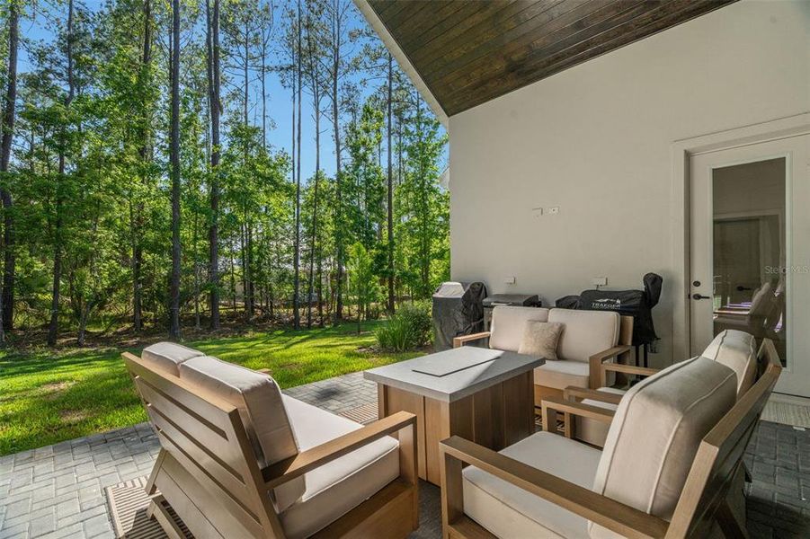 Exterior details and patio area of a home in , Brooksville (Image 29).