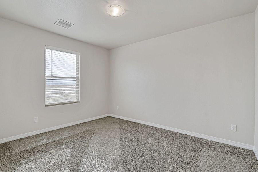 Spacious, unfurnished interior of a new home in Emerald Estates, Horizon City (Image 27). Spacious, unfurnished interior of a new home in Emerald Estates, Horizon City (Image 27).