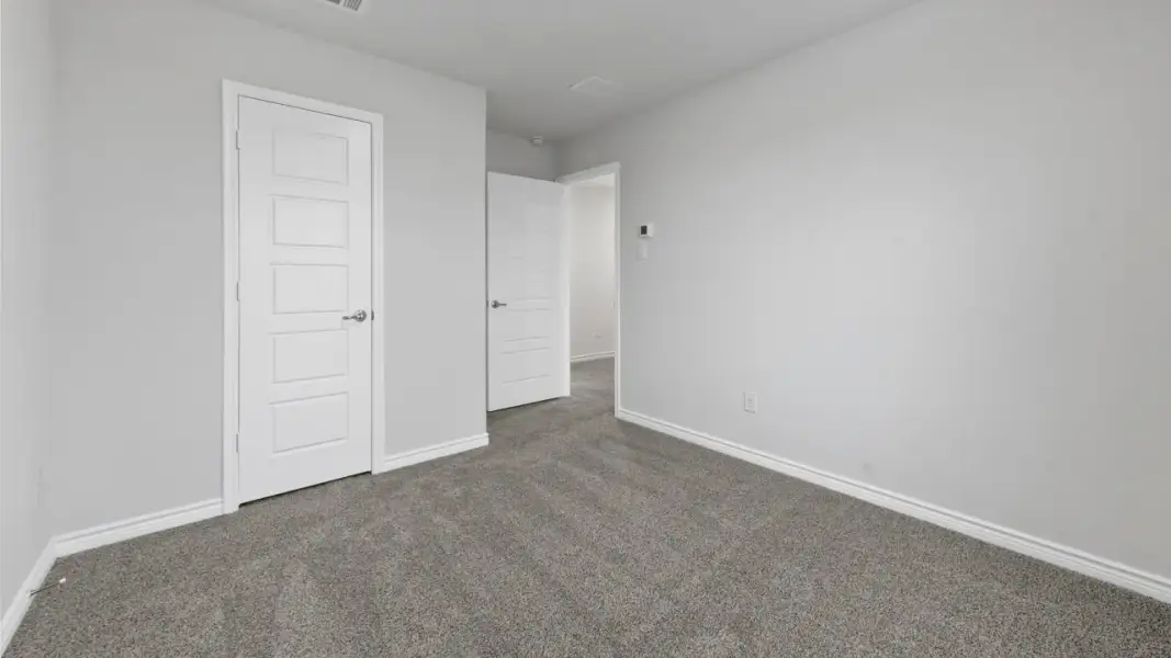 Spacious, unfurnished interior of a new home in Elevon, Lavon (Image 34).