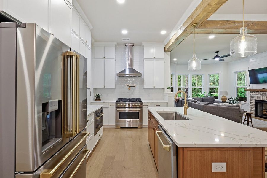 Furnished interior view inside a new home in , Seabrook (Image 17).