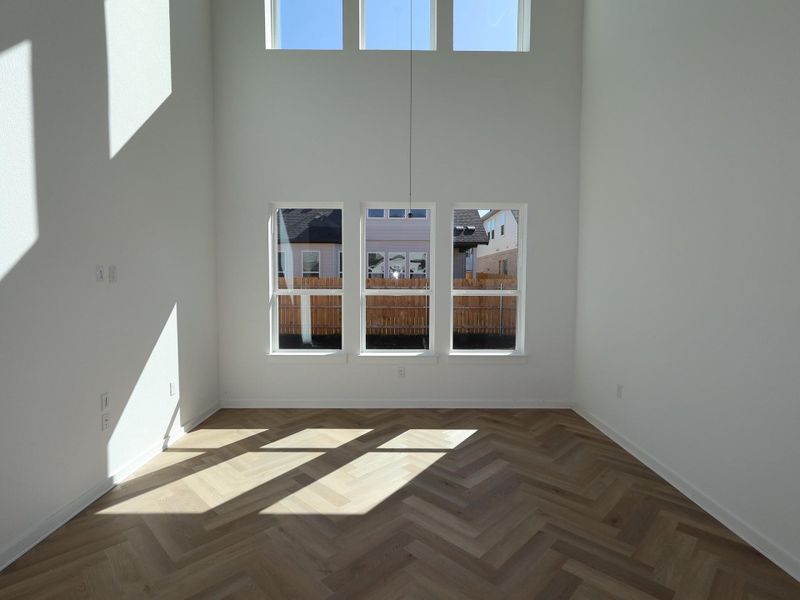 Spacious, unfurnished interior of a new home in Estancia West, Manchaca (Image 10).