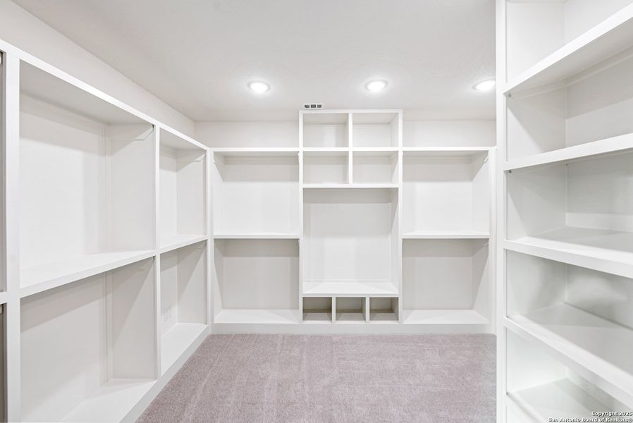 Image 47 of a home in . Image 47 of a home in .