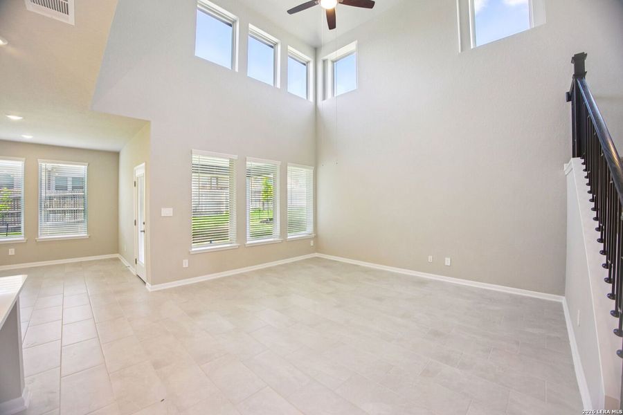 Spacious, unfurnished interior of a new home in , San Antonio (Image 44).